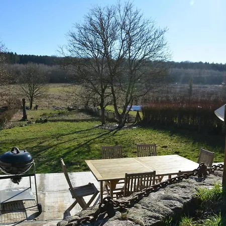 House In The Heart Of The Forest In Viroinval With Sauna Holiday home *