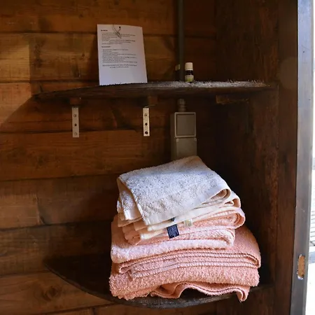 펜션 In Viroinval With Sauna