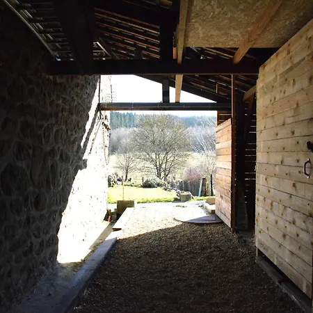 펜션 In Viroinval With Sauna *